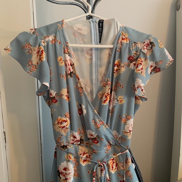 Design lab wrap dress - Picture 3 of 5